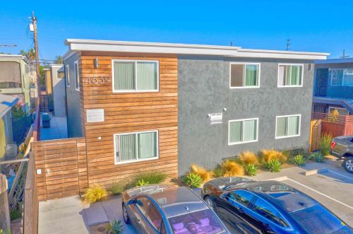 4639 Bancroft St, San Diego, CA 92116-6320