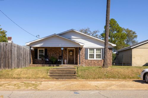 209 Main St, Lumpkin, GA 31815-3405
