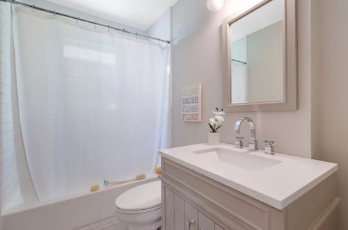 1976 Dering Cir, Atlanta GA  30345-1612 exterior
