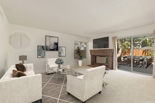 7 Fierro, Irvine CA 92614-5319 exterior