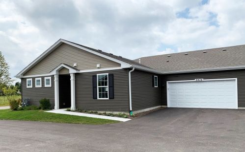 2283 Cypress Ct, Bull Valley, IL 60097-3205