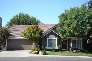 309 Fallbrook Ave, Clovis, CA 93611-7107