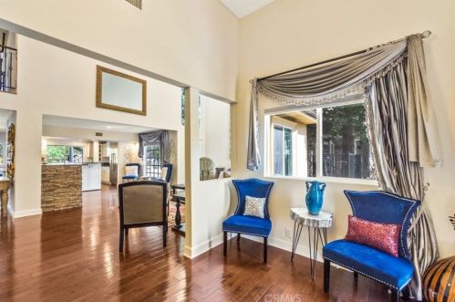 370 Yorkshire Cir, Anaheim CA 92808-1313 exterior