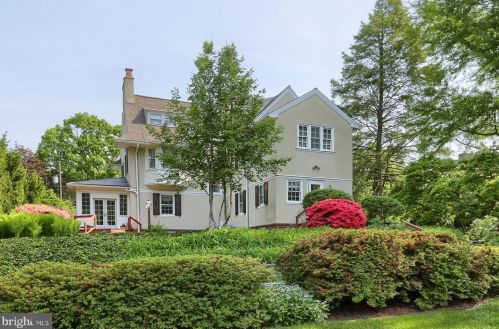 1130 Wheatland Ave, Lancaster PA  17603-2543 exterior