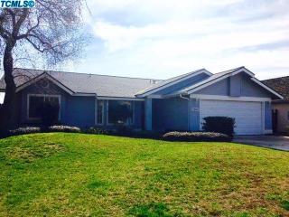 5745 Howard Ct, Visalia, CA 93277-8688