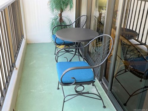 201 Ohua Ave, Honolulu HI  96815-3653 exterior