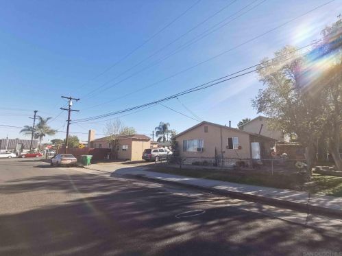 652 Johnson Ave, El Cajon, CA 92020-4941
