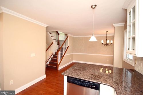 6 Torrey Ln, Princeton NJ 08542-3231 exterior