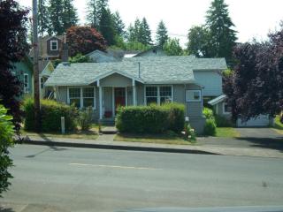 331 1st St, Toledo OR  97391-1402 exterior