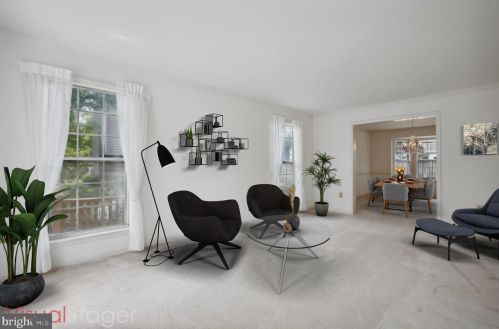 1529 Kingstream Cir, Herndon, VA 20170-2745