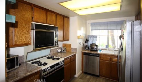 1736 Mountain Terrace Ln, Montebello CA  90640-2064 exterior