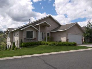 12124 Troon Ln, Spokane, WA 99223-9588