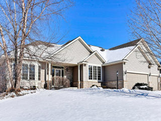 3264 Richmond Alcove, Saint Paul MN  55129-4909 exterior