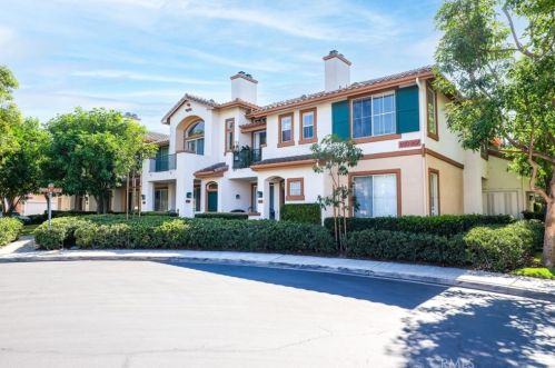 602 Solvay Aisle, Irvine, CA 92606-0833