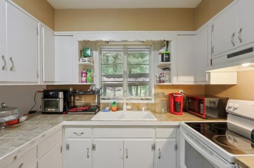 2589 Farley St, Atlanta GA  30344-2324 exterior