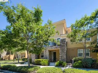 3379 Monaghan St, Pleasanton, CA 94568-4567