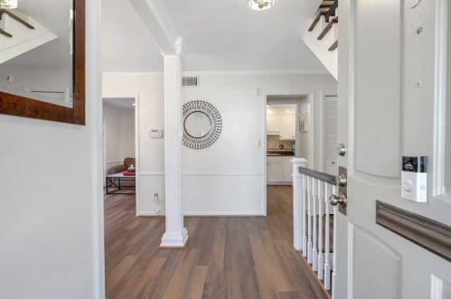 153 Maribeau Sq, Atlanta, GA 30327-4012