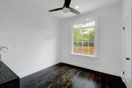 4703 Delores Ave, Austin TX  78721-2001 exterior