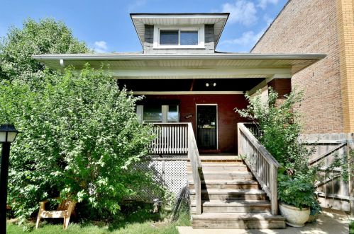 9216 Loomis St, Chicago, IL 60620-3657