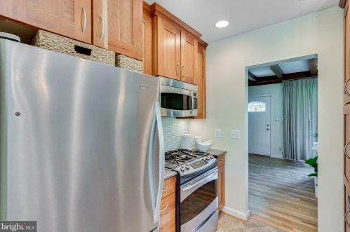 10408 Insley St, Silver Spring MD 20902-4936 exterior