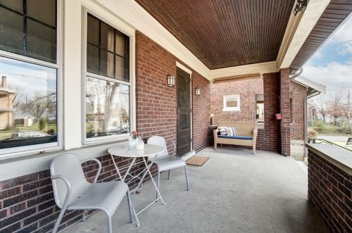 2326 Fairview Ave, Cincinnati, OH 45219-1157