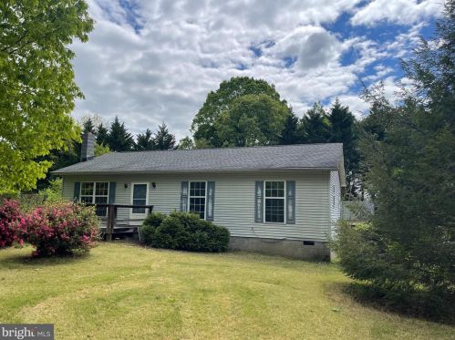 11968 Cross County Rd, Mineral, VA 23117-3230
