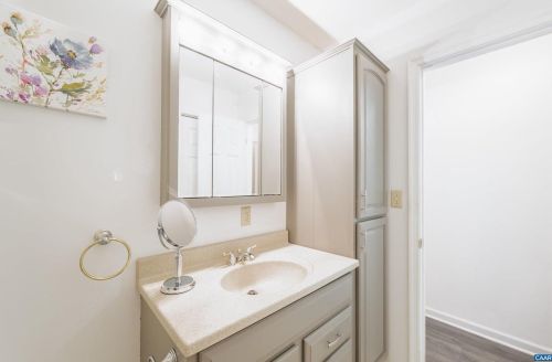 13 Piedmont Ln, Bybee VA  22963-2128 exterior