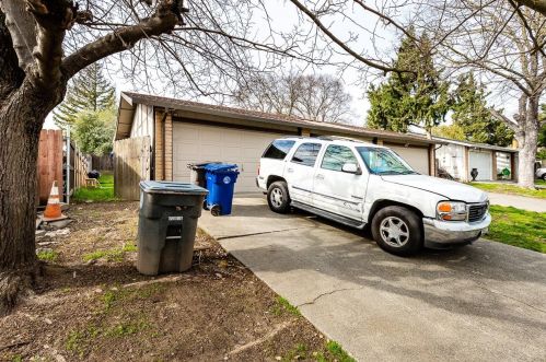 6388 Bonham Cir, Citrus Heights, CA 95610-5914