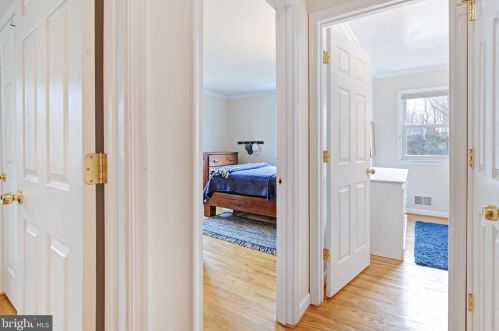 8634 Langport Dr, Springfield VA  exterior