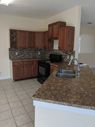 17911 Scenic Oaks Dr, Richmond TX  77407-8585 exterior