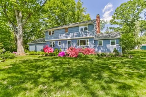 17 Redcoat Rd, Norwalk, CT 06850-2312
