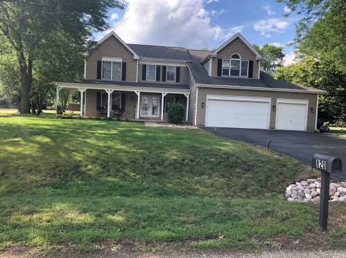 820 Acorn Dr, Barrington Hills, IL 60118