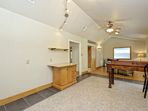 6107 Felix Ave, Austin TX  78741-3312 exterior