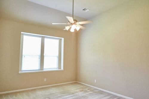 9099 Red Stag Ln, Conroe TX  exterior