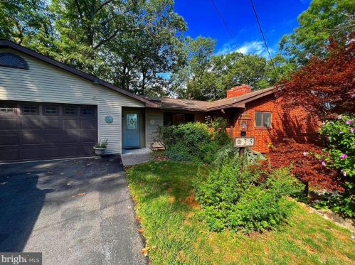 25 Sunset Dr, Cumberland, MD 21502-1927