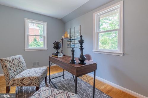 1110 Carson St, Silver Spring MD 20901-1816 exterior