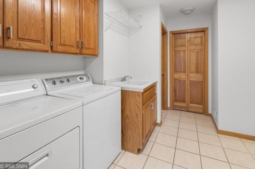 4211 Bristol Run, Saint Paul MN  55126-1410 exterior