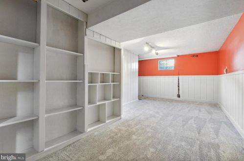 815 Davis Ave, Silver Spring MD 20912-6472 exterior