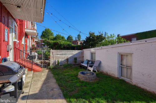 241 Ruby St, Lancaster PA  17603-5167 exterior