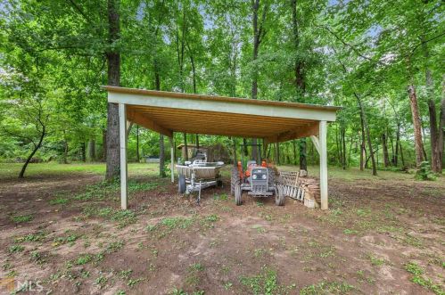 4153 Highway 155, Stockbridge GA  30281-4011 exterior