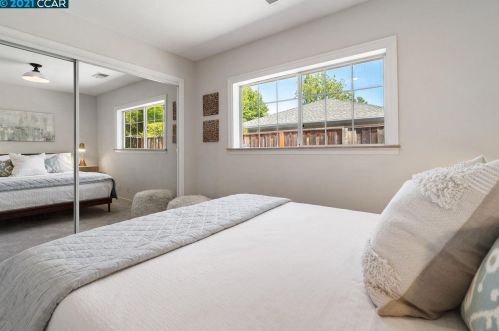 1925 Alvina Dr, Concord CA  94523-2801 exterior