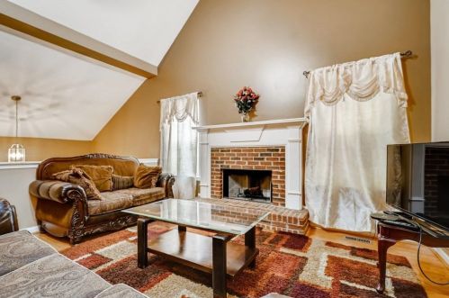3686 Perry Pt, Austell, GA 30106-3194