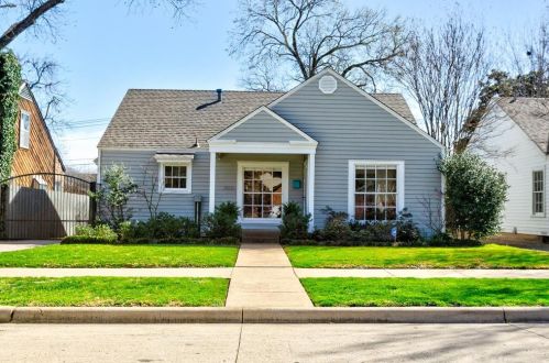 3905 Pershing Ave, Fort Worth TX  76107-4410 exterior