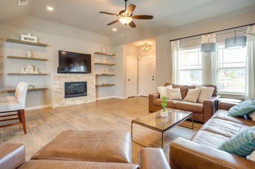 412 Phillips Ct, Midlothian TX  76063-1969 exterior