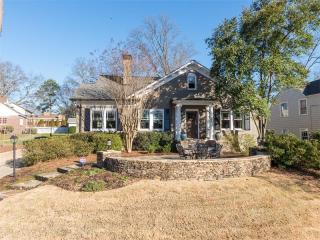 2741 Hills Dr, Atlanta, GA 30305-3420