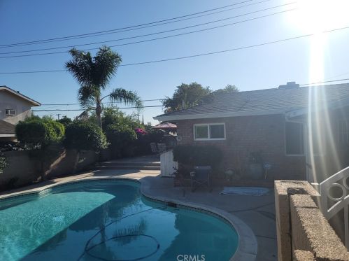 937 Cambria St, Anaheim CA  92801-3220 exterior