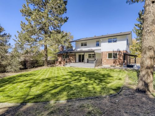 8894 Radcliff Ave, Denver CO  80237-2510 exterior
