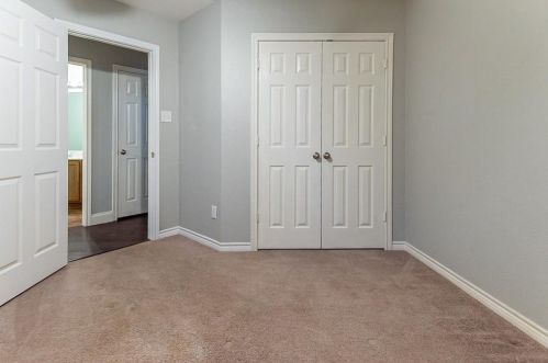 6009 Greenmeadow Dr, Argyle TX 76226-2270 exterior