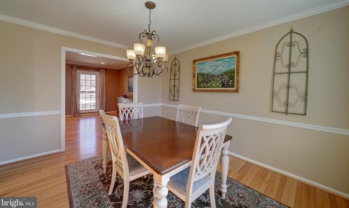 1900 Autumn Ridge Cir, Silver Spring MD 20906-5826 exterior