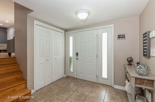 5415 La Palm Dr, Oak Forest, IL 60452-1220